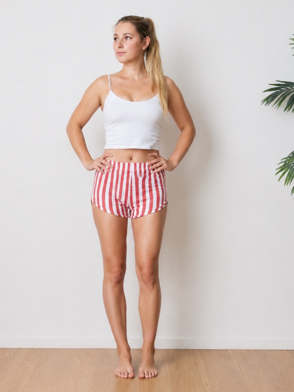 80s RARE Red White Candy Stripe Dolphin Shorts M
